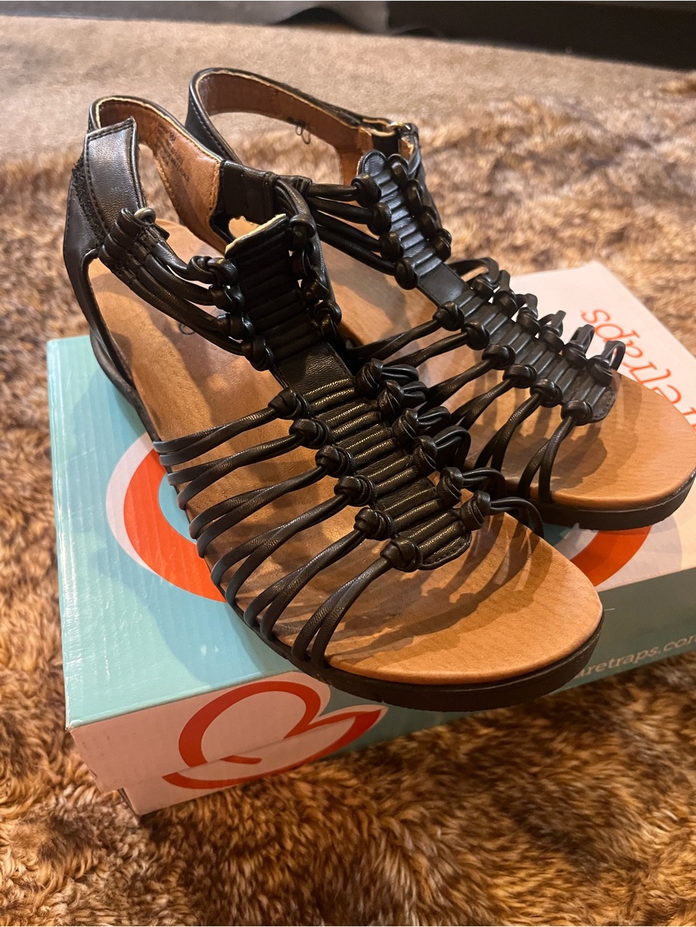 Baretraps shoe box in aqua and orange